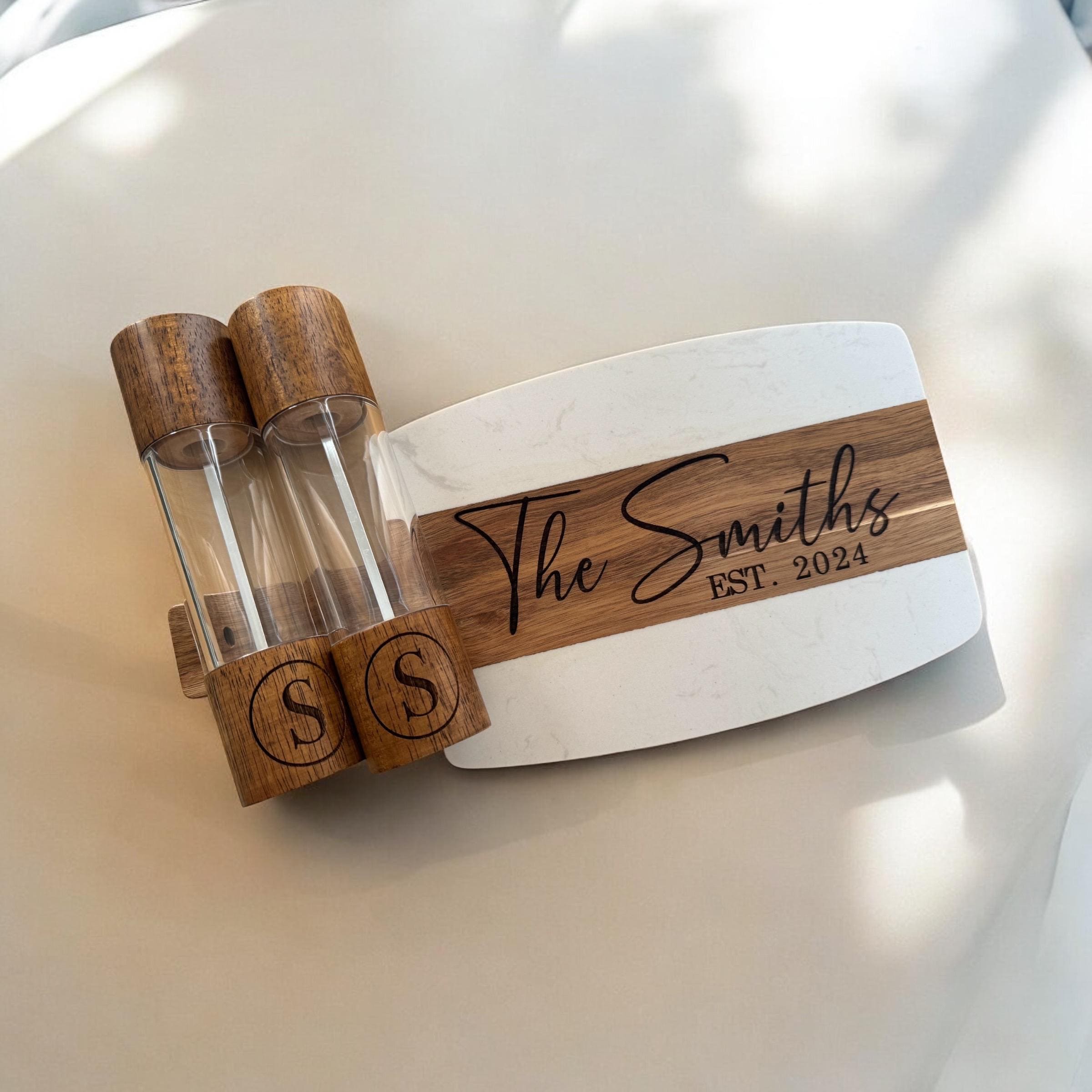 Salt and Pepper Grinder and Cheese Board Set